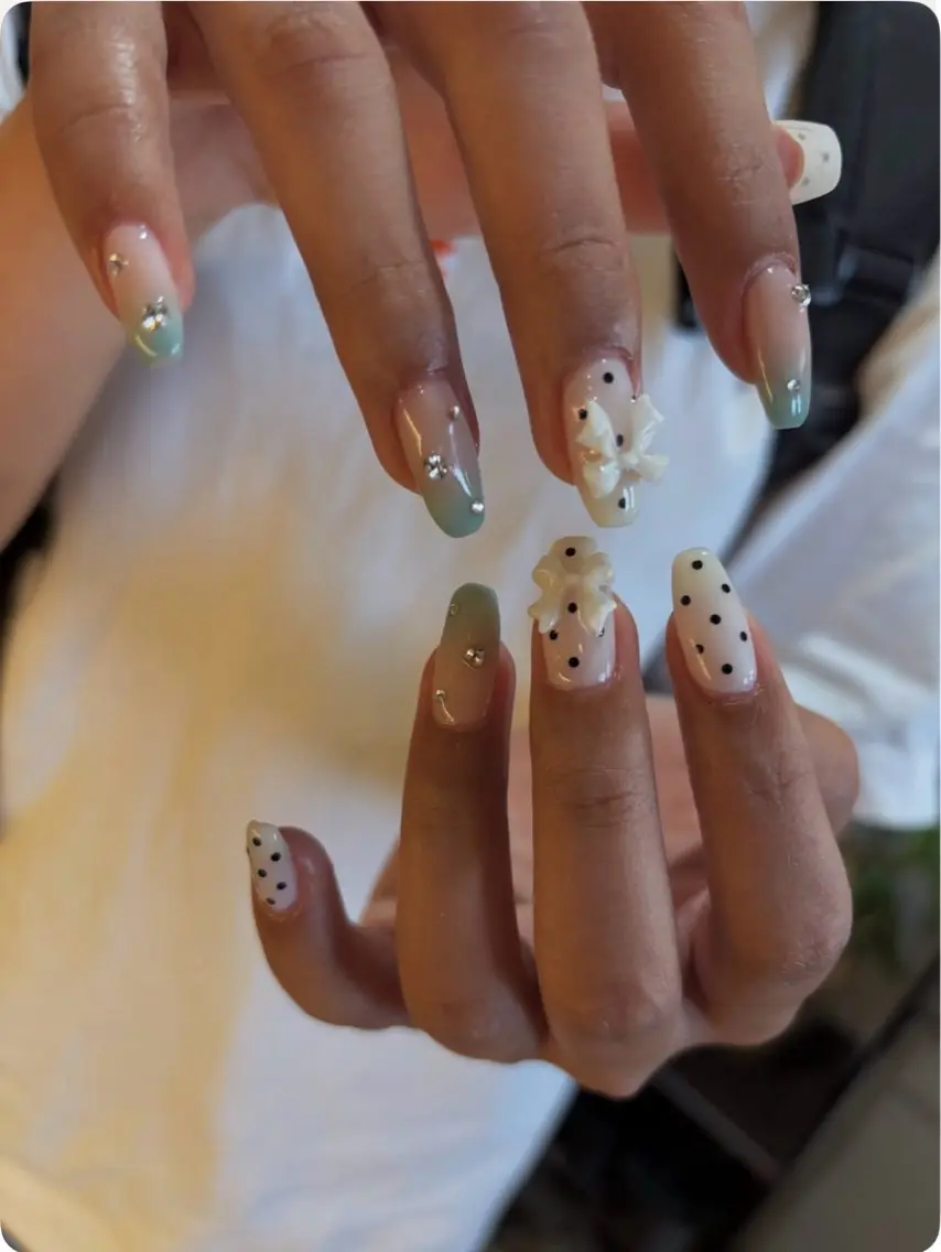 セミロング Ne.nail Ainaのネイルデザイン