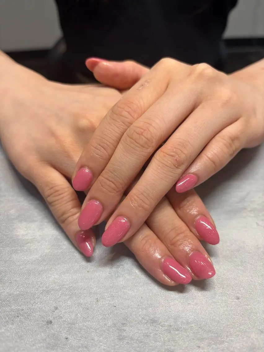 ネイル ワンカラーネイル ピンク 松村 しずかのネイルデザイン