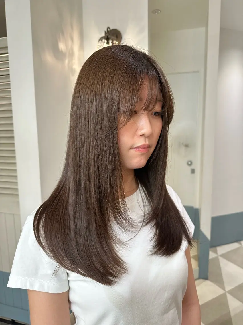 ロング カラー ヘアカラー トリートメント 安丸 結夏のヘアスタイル