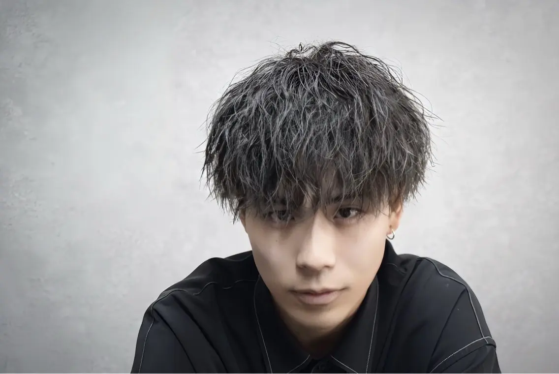 ショート パーマ メンズ 刈り上げ 【メンズ特化】玉貞 健太のヘアスタイル