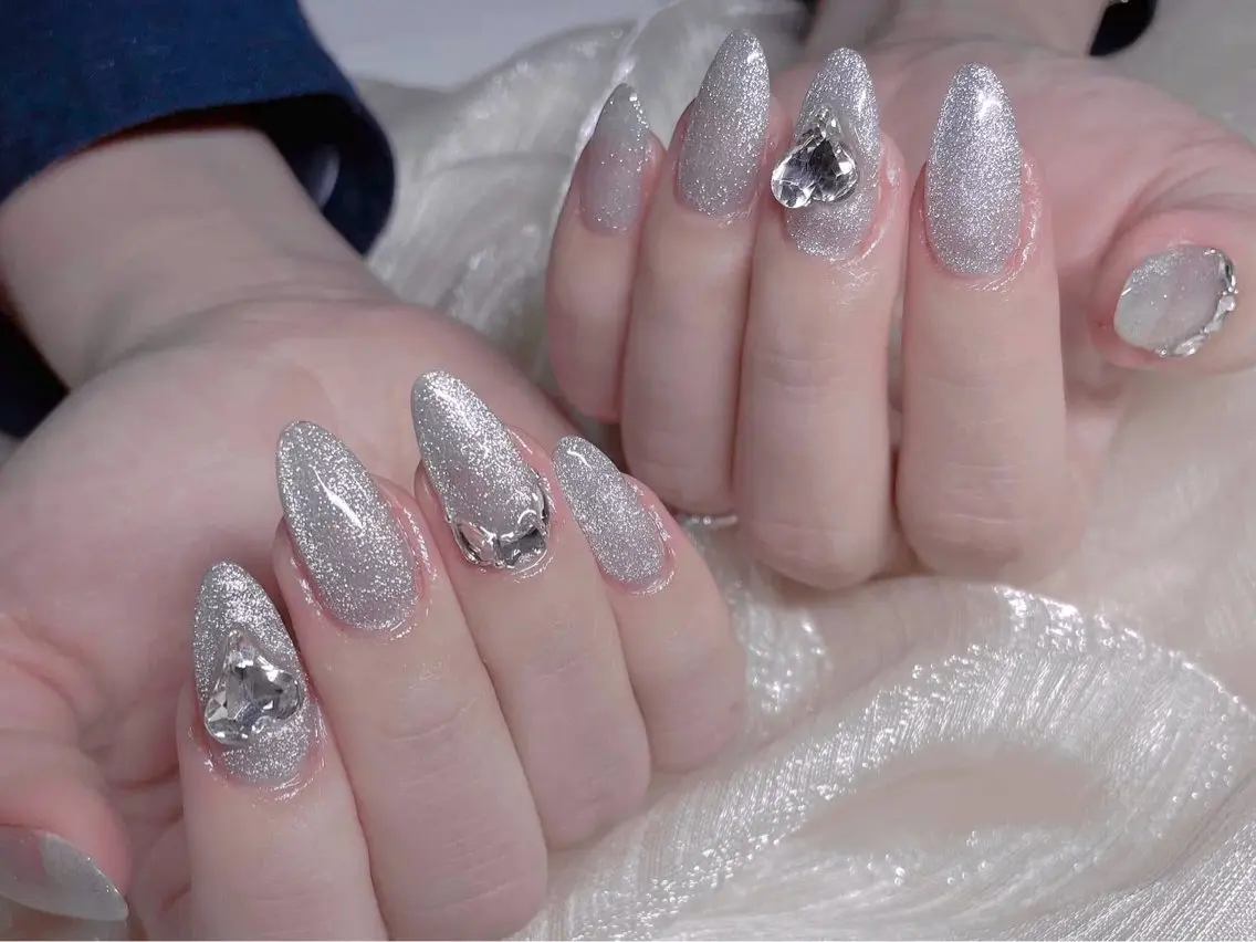 ネイル Mira Nail Studioのネイルデザイン