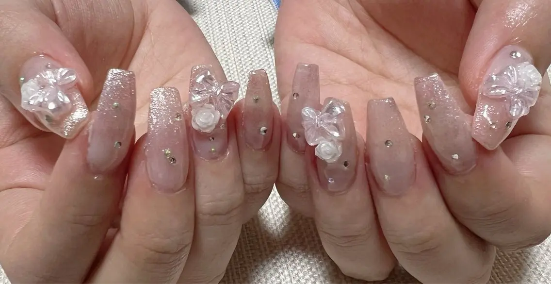 ネイル t. yoshizawaのネイルデザイン