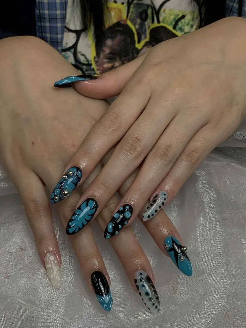 ネイル Iconic Nailのネイルデザイン
