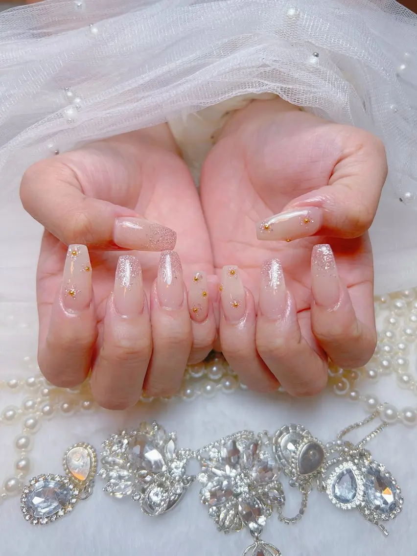 ネイル アートネイル オーロラネイル チークネイル 長さ出し フットネイル Miya _nailのネイルデザイン