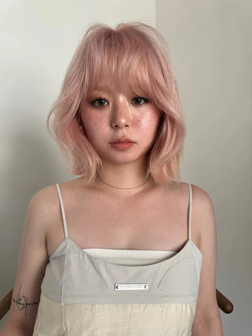 ミディアム カラー ベージュカラー ブリーチ ケアブリーチ ハイトーンカラー ピンクカラー カット ヘアカラー トリートメント 🩷ハイトーン透明感 レイヤー🩷ユリカのヘアスタイル