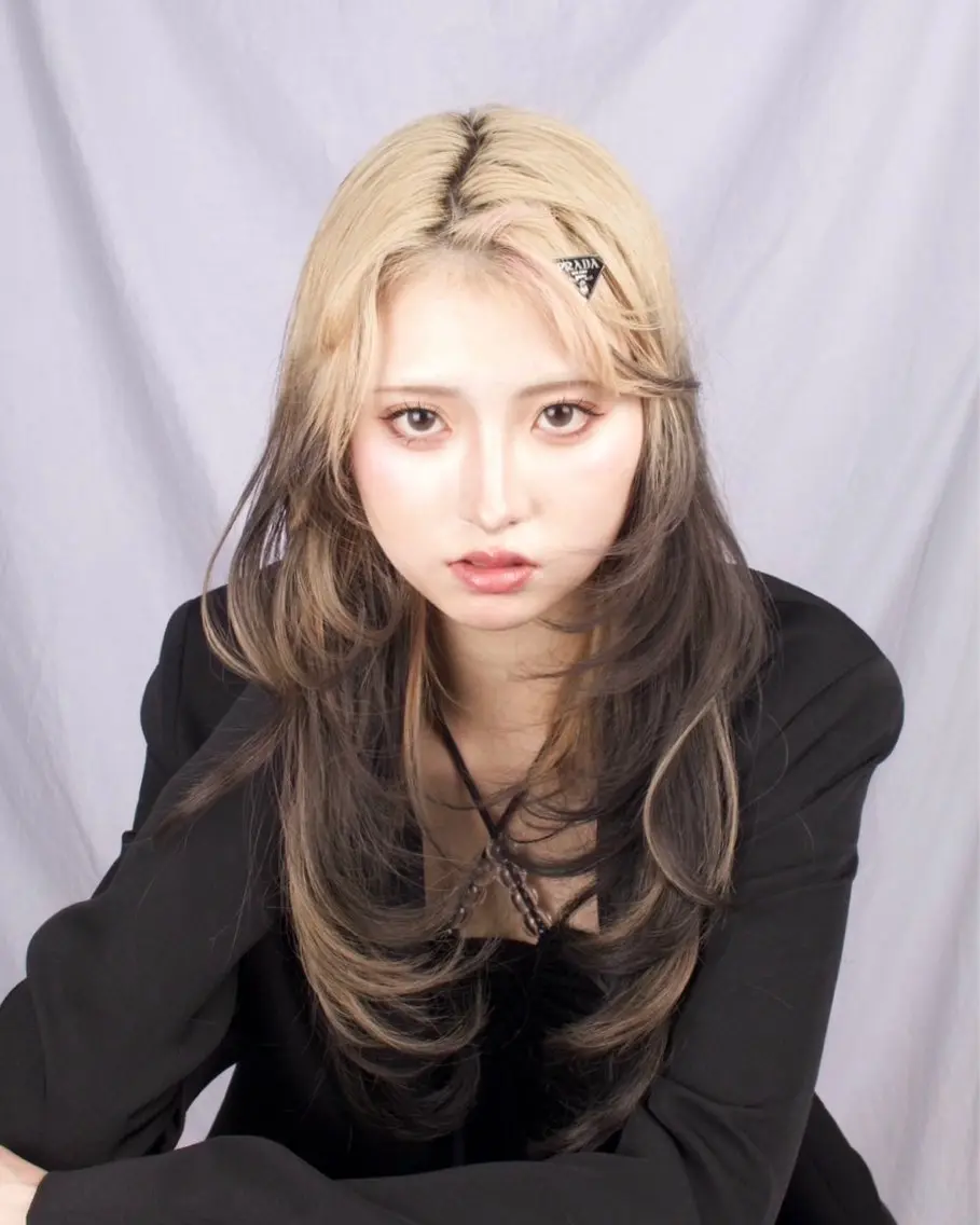 ロング くびれヘア 韓国風ヘア レイヤーカット トレンドカラー🫧 なつみ/COA銀座のヘアスタイル