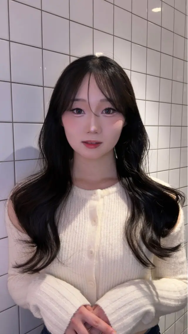 ロング カラー ケアカラー カット ヘアカラー トリートメント 韓国風レイヤー特化 美容師/リョウヤのヘアスタイル