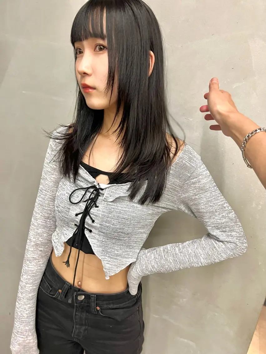 ミディアム 顔周りカット レイヤーカット sakoda shunkiのヘアスタイル
