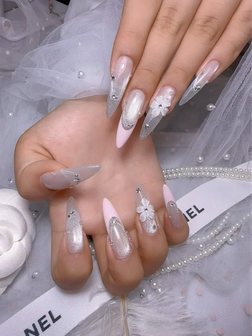 ネイル オーロラネイル フットネイル フレンチネイル ジェルネイル 韓国ネイル ハンドネイル Belle nail salon 新小岩のネイルデザイン
