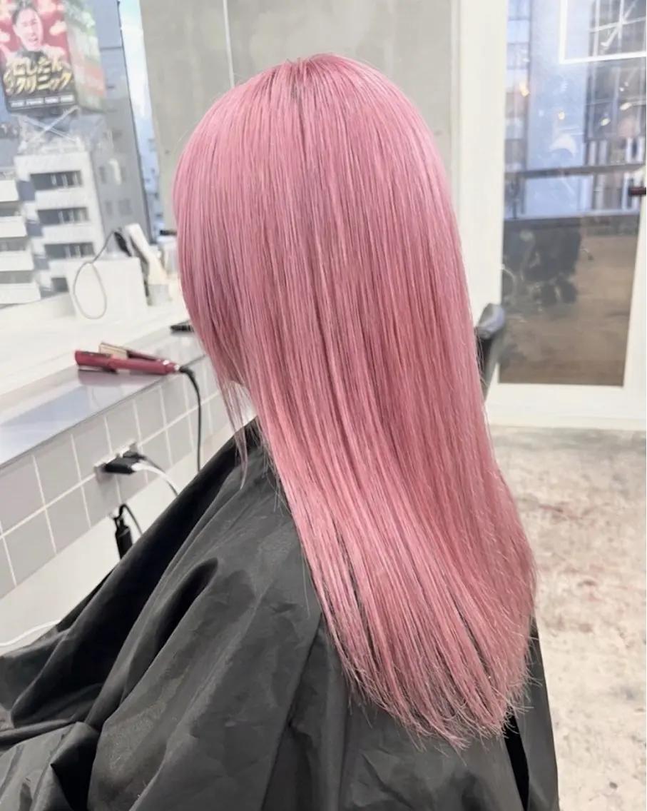 ロング ヘアカラー るかハイトーンピンク カラー/プルエクステのヘアスタイル