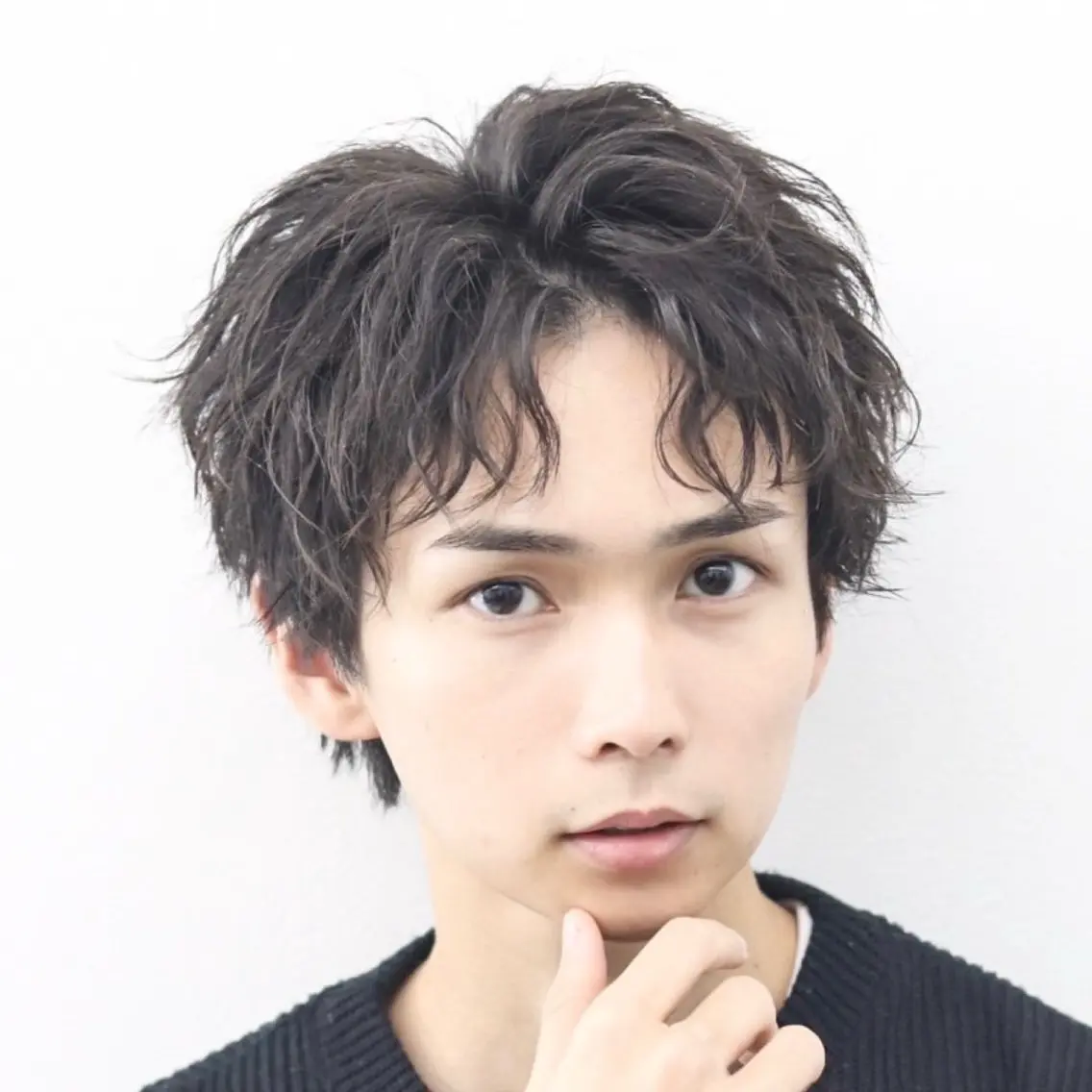 ショート カラー パーマ メンズ メンズ就活ヘア カット 🔥メンズ極🔥韓国 シャドウ/波巻き柿崎のヘアスタイル