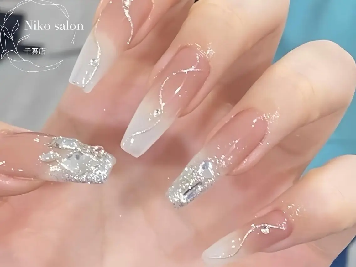 ネイル 長さ出し フットネイル フレンチネイル ジェルネイル ガラスフレンチ Nikoネイルサロン 本八幡店のネイルデザイン