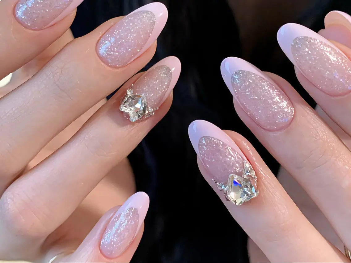 ネイル アートネイル オーロラネイル チークネイル フレンチネイル ガラスフレンチ ハンドネイル 🎀🎀YooLi Nail Salonのネイルデザイン