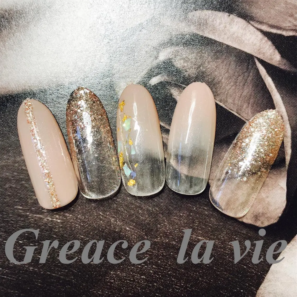 ミディアム カラー パーマ ヘアアレンジ キッズ ネイル マツエク・マツパ ナチュラル Greace  la vieのネイルデザイン
