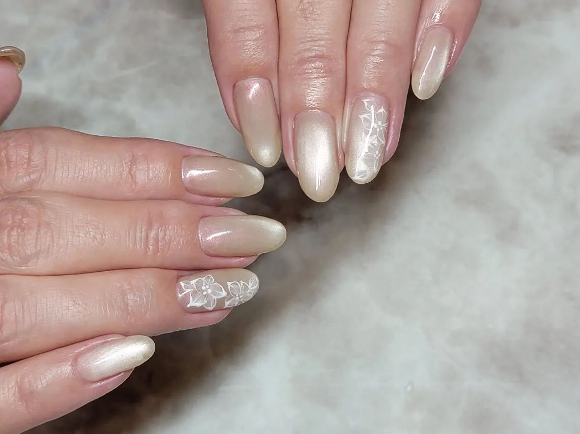 ネイル アートネイル フラワーネイル マグネットネイル ハンドネイル ネイル&巻き爪サロン 　AKnailのネイルデザイン