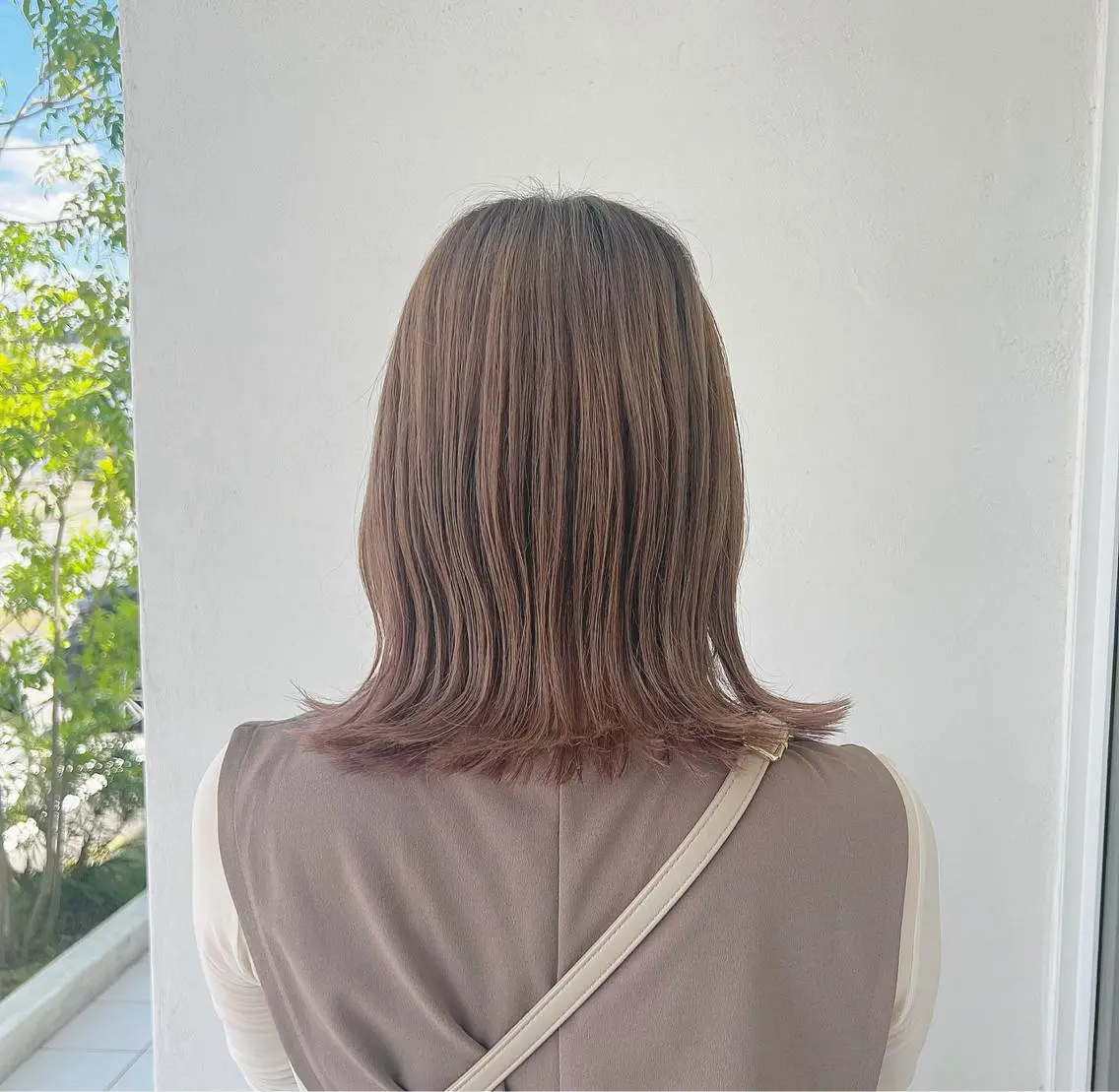 ミディアム 外ハネヘア 切りっぱなしボブ 👩🏼ミニボブのヘアスタイル