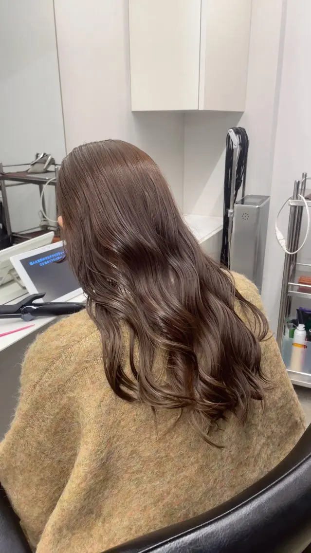 ロング カラー 髪質改善 トリートメント ヘアカラー トリートメント 髪質改善/ 艶髪人気/Renaのヘアスタイル