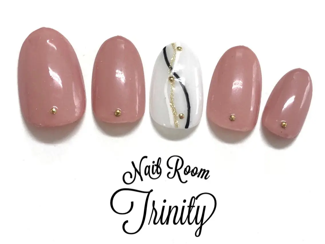 ネイル ハンドネイル Trinity staffのネイルデザイン
