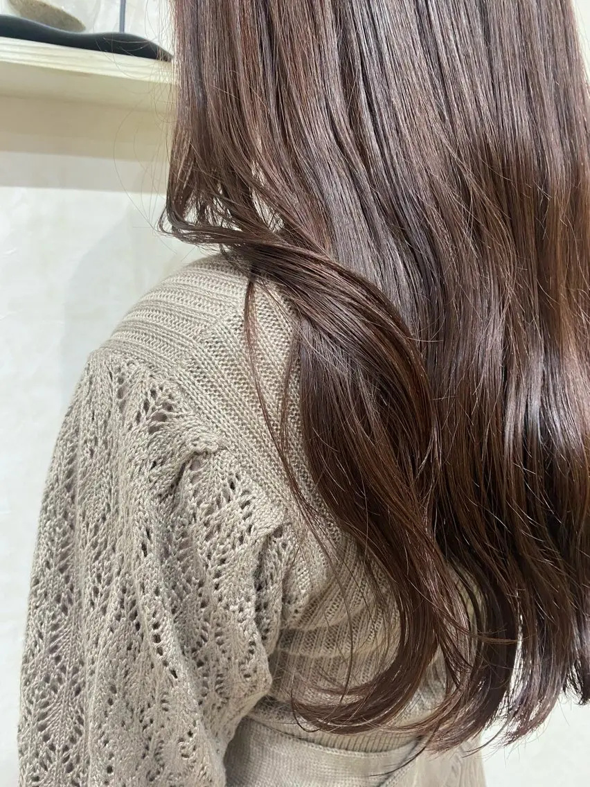 ロング カラー 透明感カラー イルミナカラー オリーブカラー 縮毛矯正 N°jemica 🫧REIKA🫧のヘアスタイル