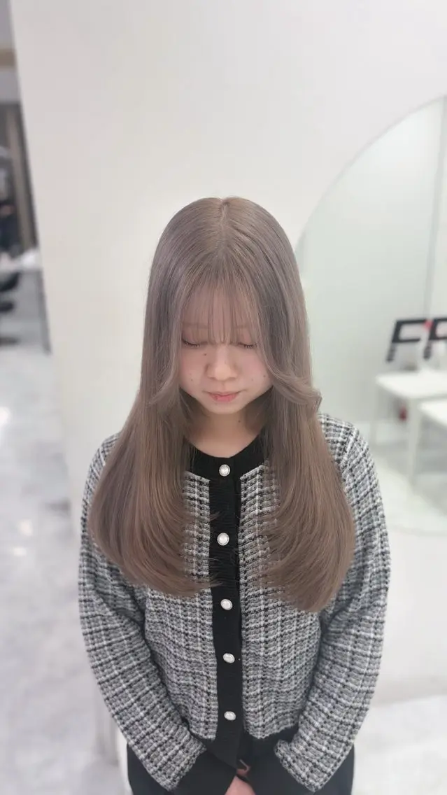ロング カラー ヘアアレンジ ヘアカラー トリートメント ヘッドスパ ヘアセット ベージュブラウン 🎀Himari🎀のヘアスタイル