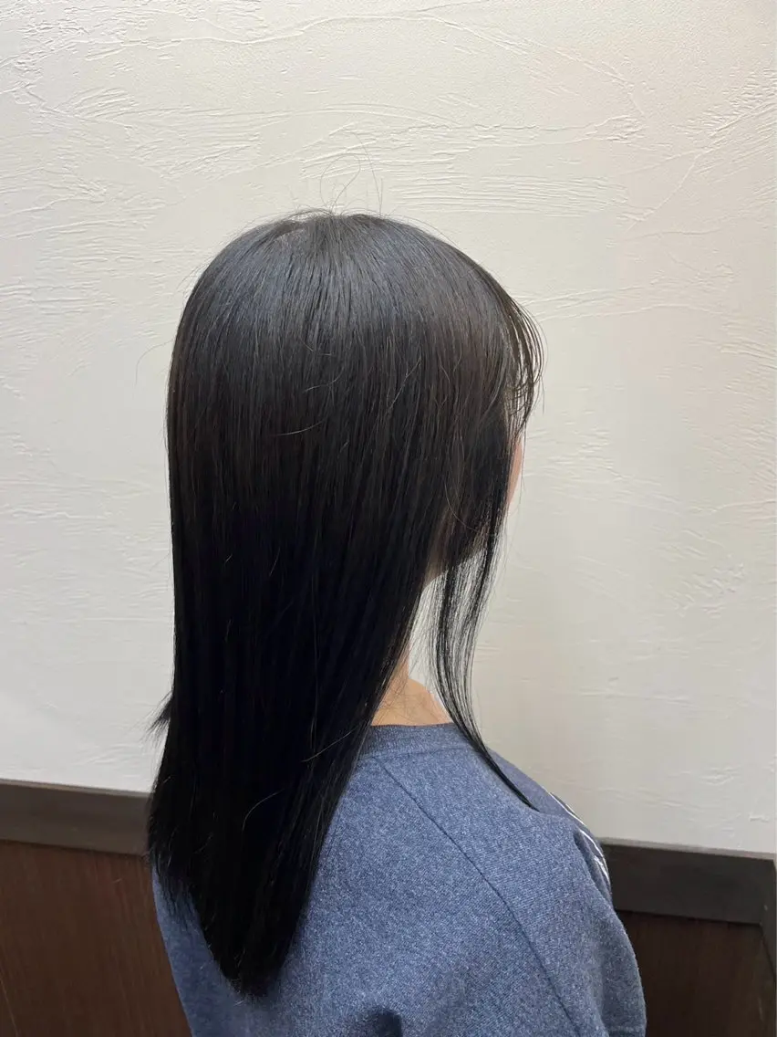 カラー 黒髪 ブルーカラー ブルーブラック イヤリングカラー 🫧AMAN🫧 鈴木美佑のヘアスタイル