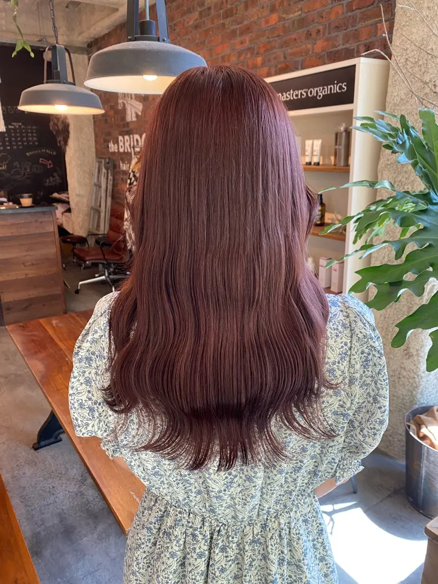 セミロング カラー ブリーチ ブラウンカラー ブリーチなしカラー ピンクカラー ピンクブラウン the BRIDGE 加藤みのりのヘアスタイル