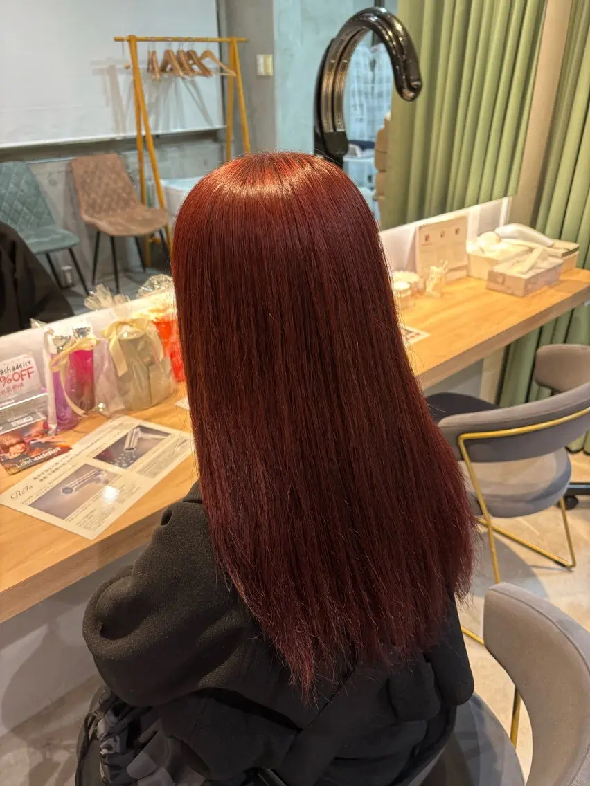 ロング カラー オレンジ レッドカラー りあの🎀 /暖色カラー🍒のヘアスタイル