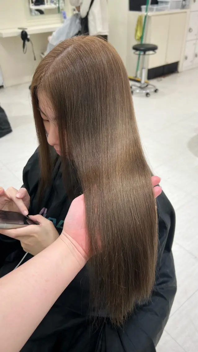 ロング カラー ヘアアレンジ ヘアカラー 韓国レイヤー&ピンク 艶髪🩶maikoのヘアスタイル