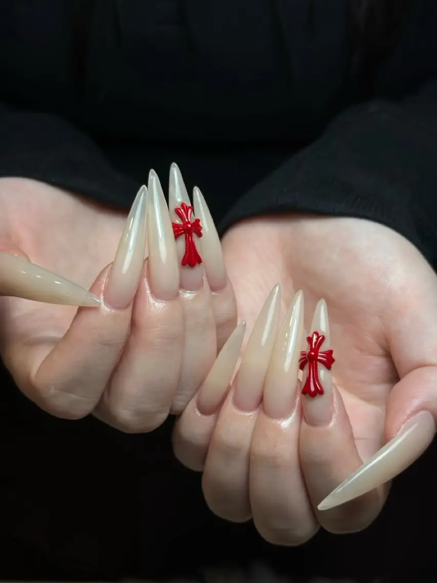 ネイル チークネイル ドット フレンチネイル グラデーション ハート ハンドネイル Julli NailStudioのネイルデザイン
