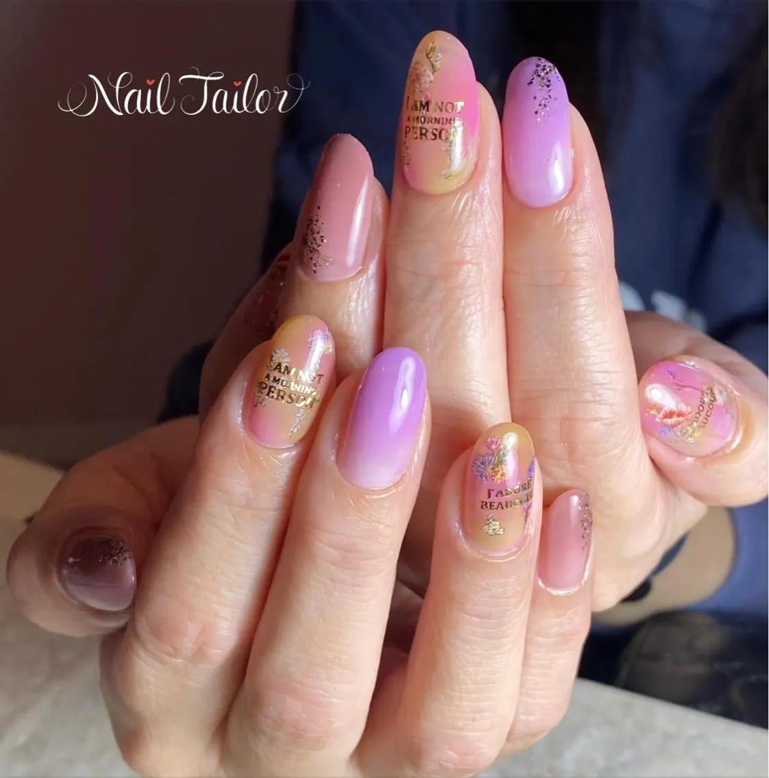 ネイル 入学式 長さ出し フラワーネイル ジェルネイル グラデーション ハンドネイル NailTailor ネイルテイラーのネイルデザイン