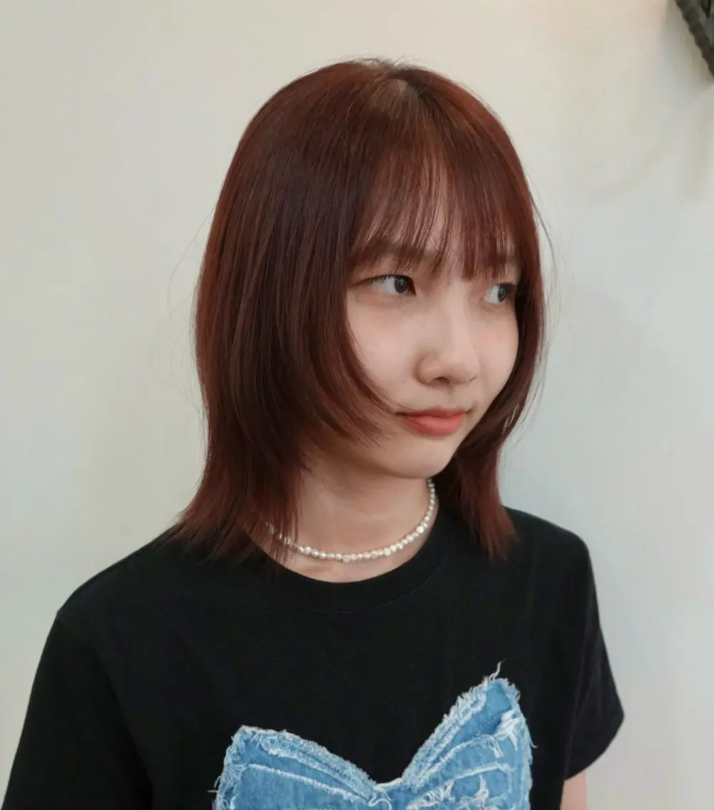 ミディアム カラー ミディアムレイヤー 韓国風ヘア レイヤーカット カット ヘアカラー トリートメント レイヤー/髪質改善 /透明感カラー/熊川のヘアスタイル