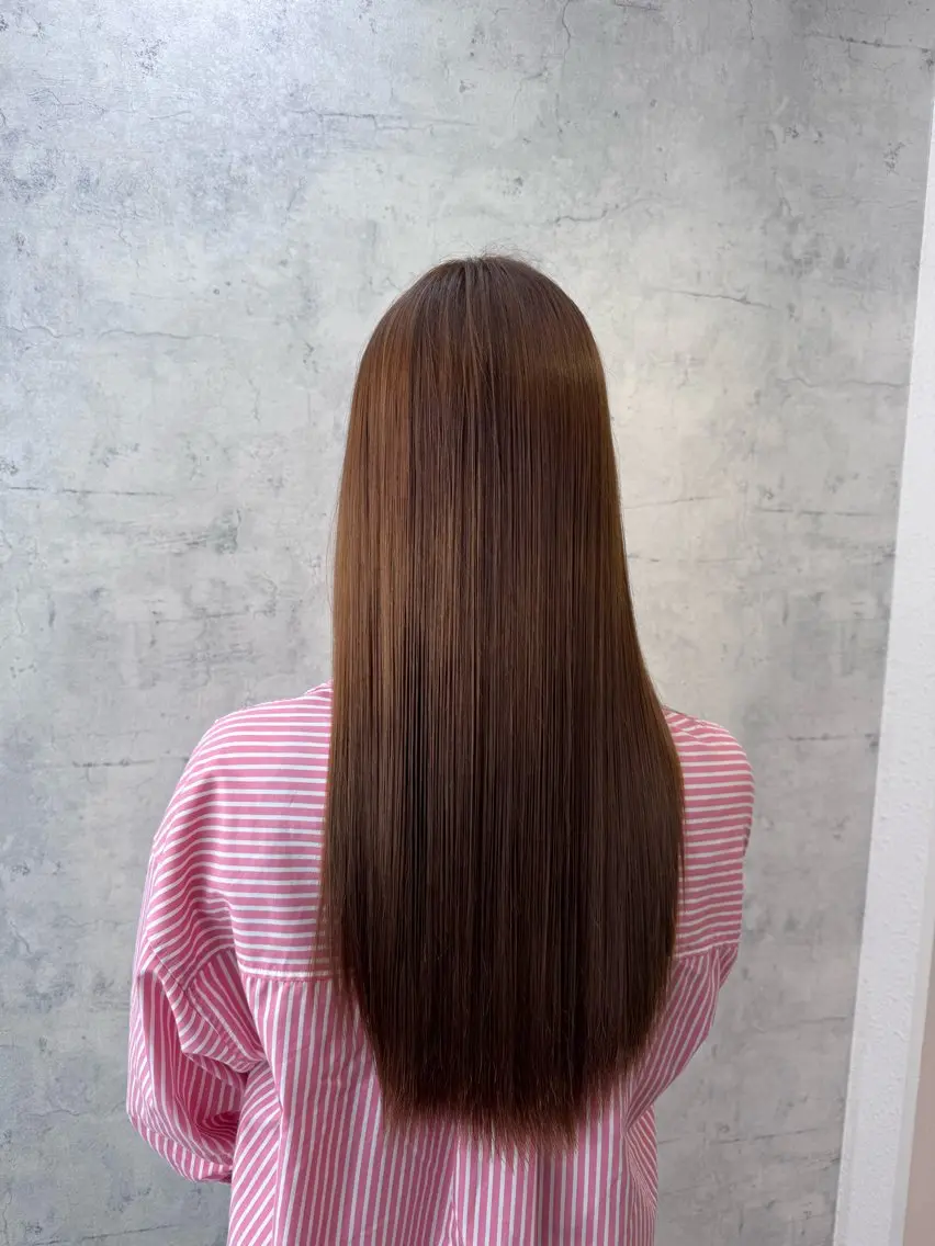 ロング カット ヘアカラー トリートメント 大人女性の艶カラー tomoのヘアスタイル