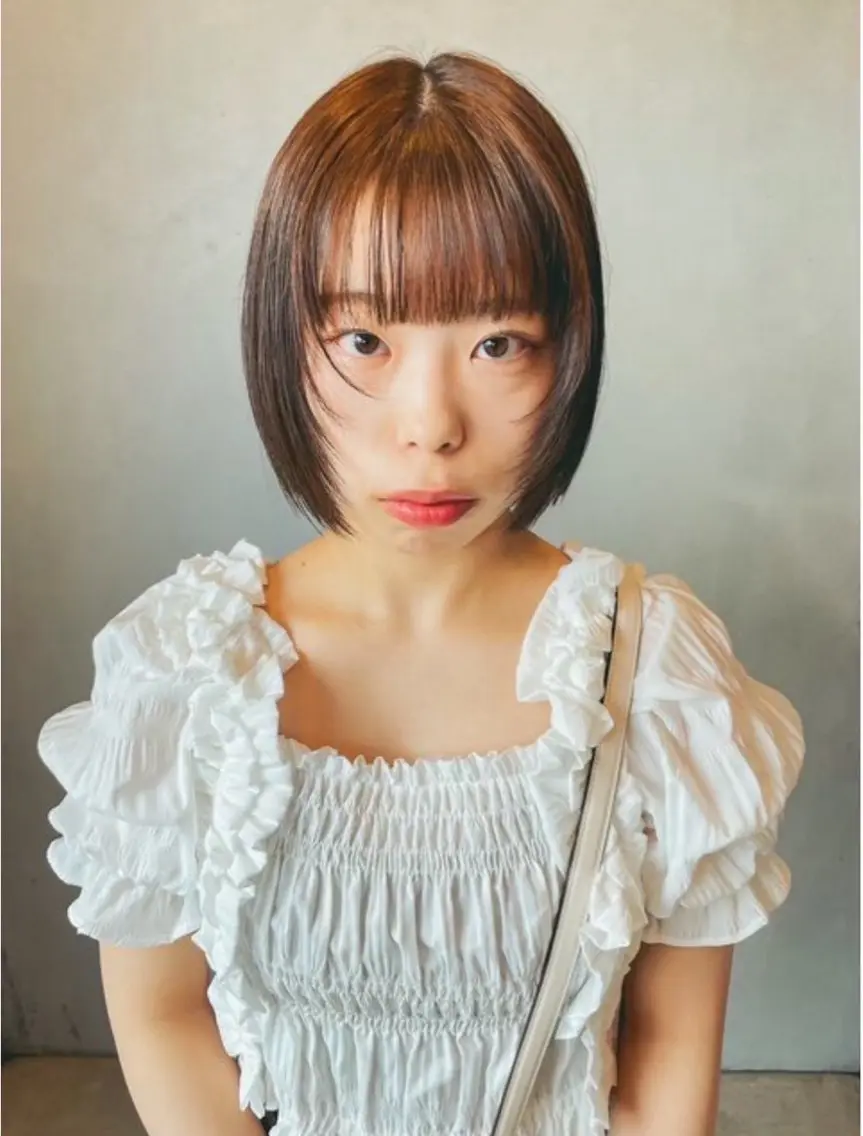 ショート カット 草野ゆずき⌇縮毛矯正 ⌇Wカラー⌇レイヤーのヘアスタイル