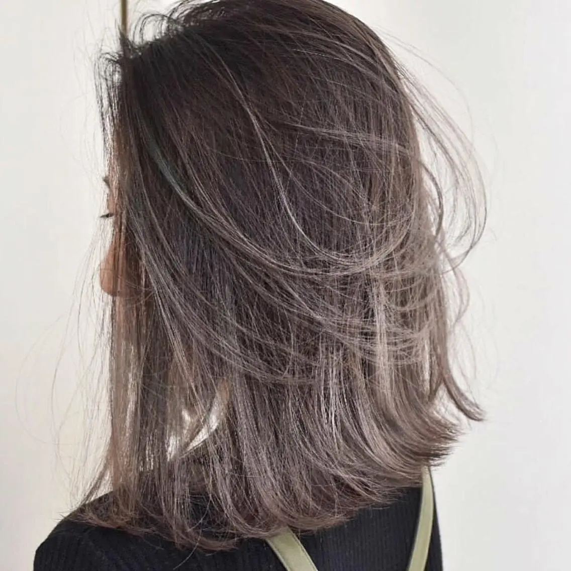 ミディアム カラー ブリーチ ハイライトカラー ハイライト 似合わせカット ヘアカラー トリートメント Muミュー/ブリーチ ハイトーン Wカラーのヘアスタイル