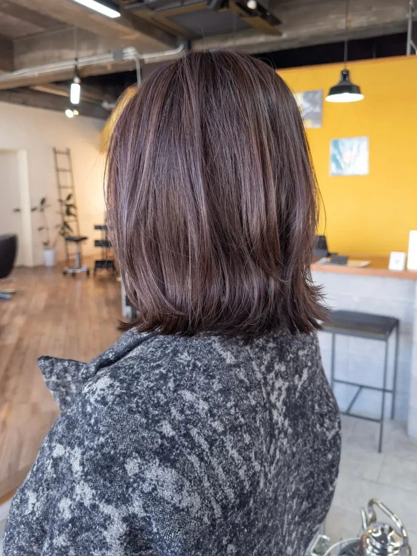 ミディアム ラベンダーブラウン ハイライト ヘアカラー 🎨カラー専門家🎨 チャーリーのヘアスタイル