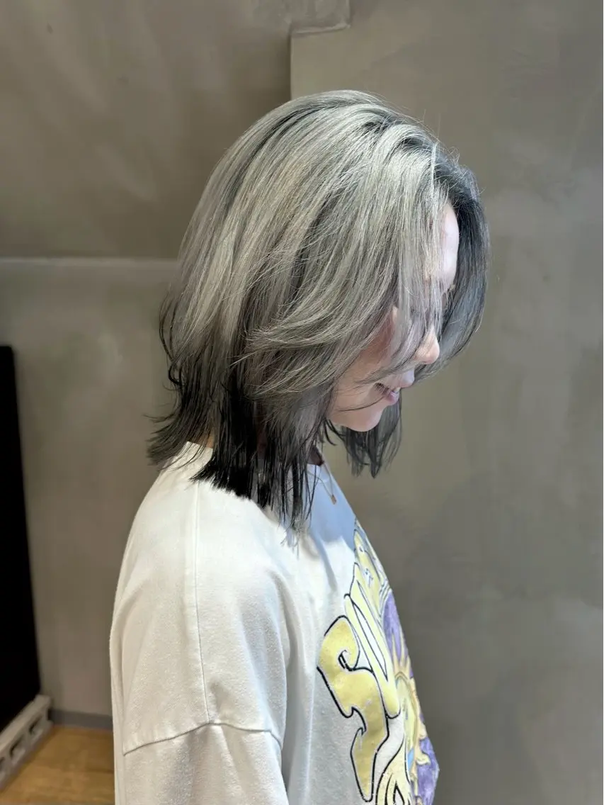 ミディアム ヘアカラー mei🪽 カラーモデルのヘアスタイル