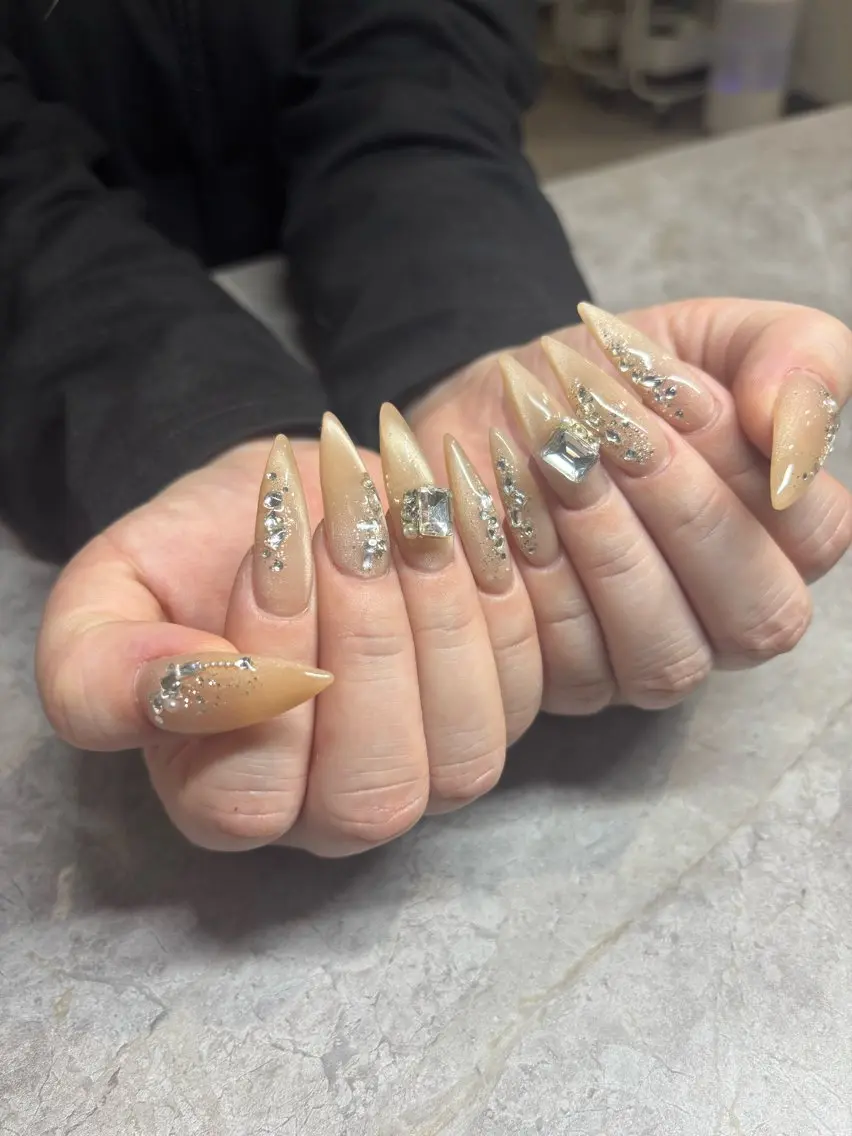 ネイル IROHA NAIL 真結子のネイルデザイン