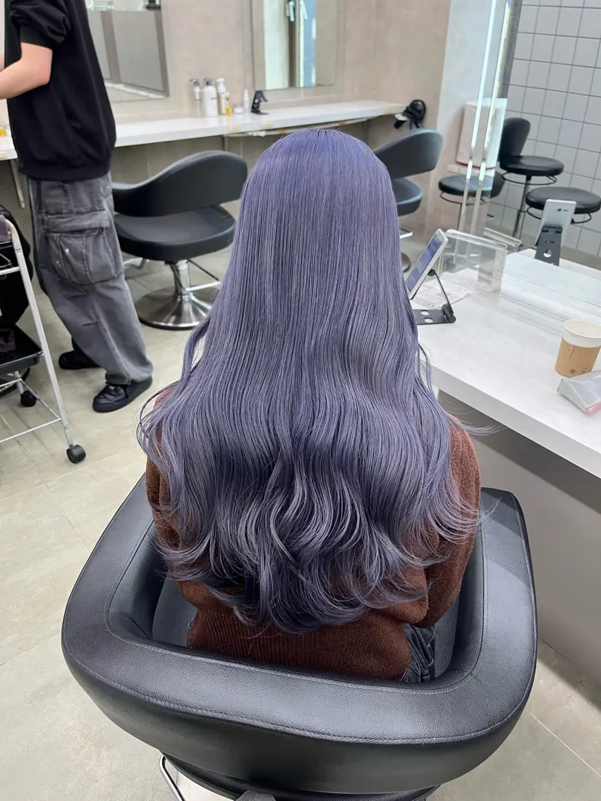 ロング ヘアカラー トリートメント ヘッドスパ ヘアセット 寒色/ベージュヘア ブリーチありMiOのヘアスタイル