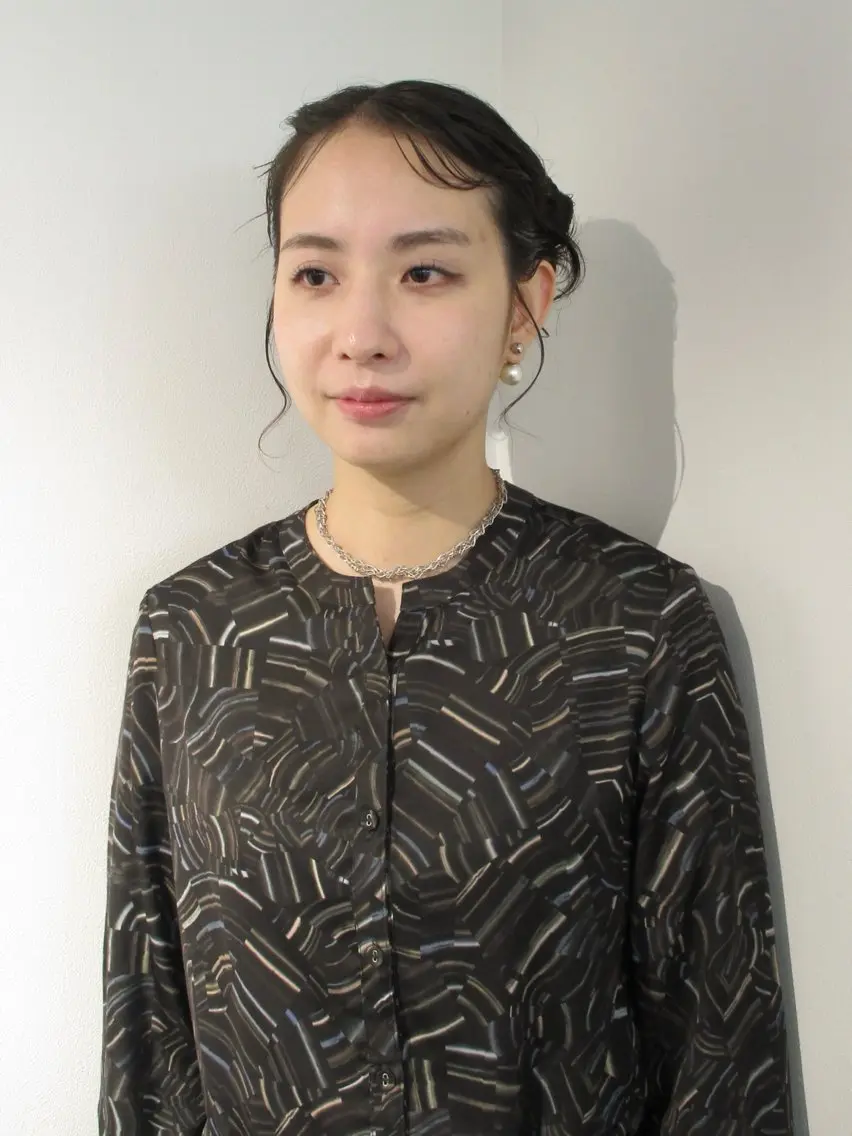 セミロング カラー ヘアアレンジ ヘアセット mina 🌷のヘアスタイル