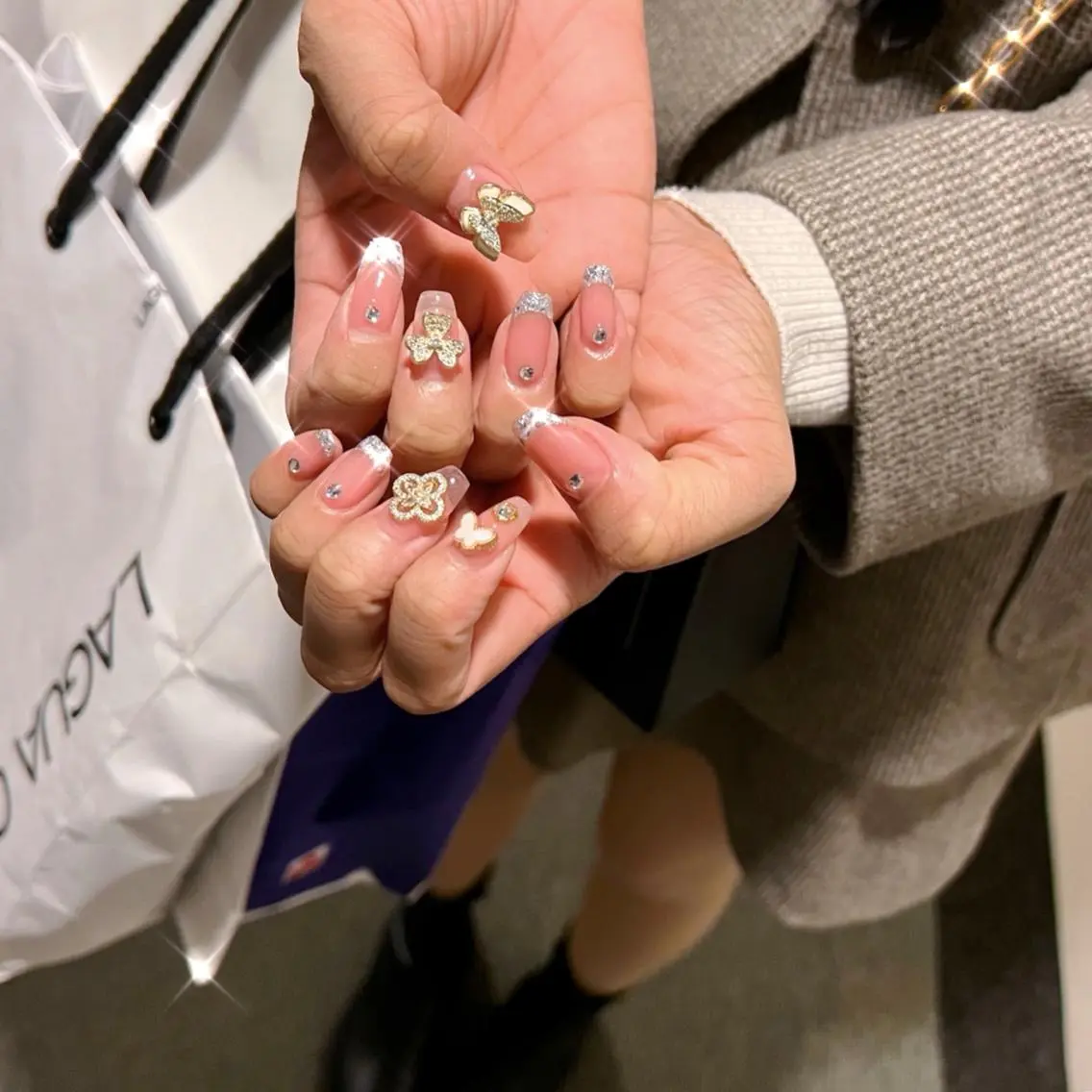 ネイル オーロラネイル フットネイル フレンチネイル ジェルネイル 韓国ネイル ハンドネイル ハンドケア 【ENサロン】 Rei💜Nailのネイルデザイン
