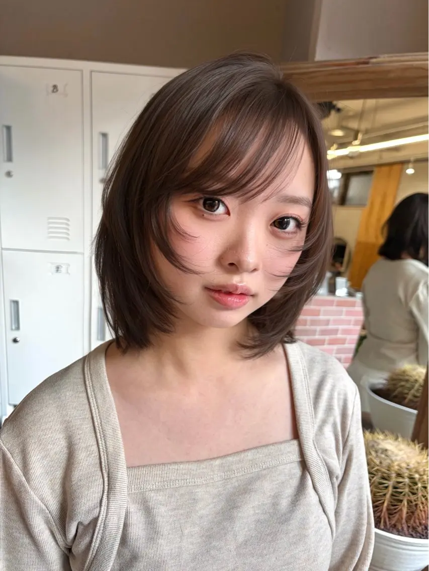 ミディアム ボブ レイヤーカット/ 酸性ストレート梅田のヘアスタイル
