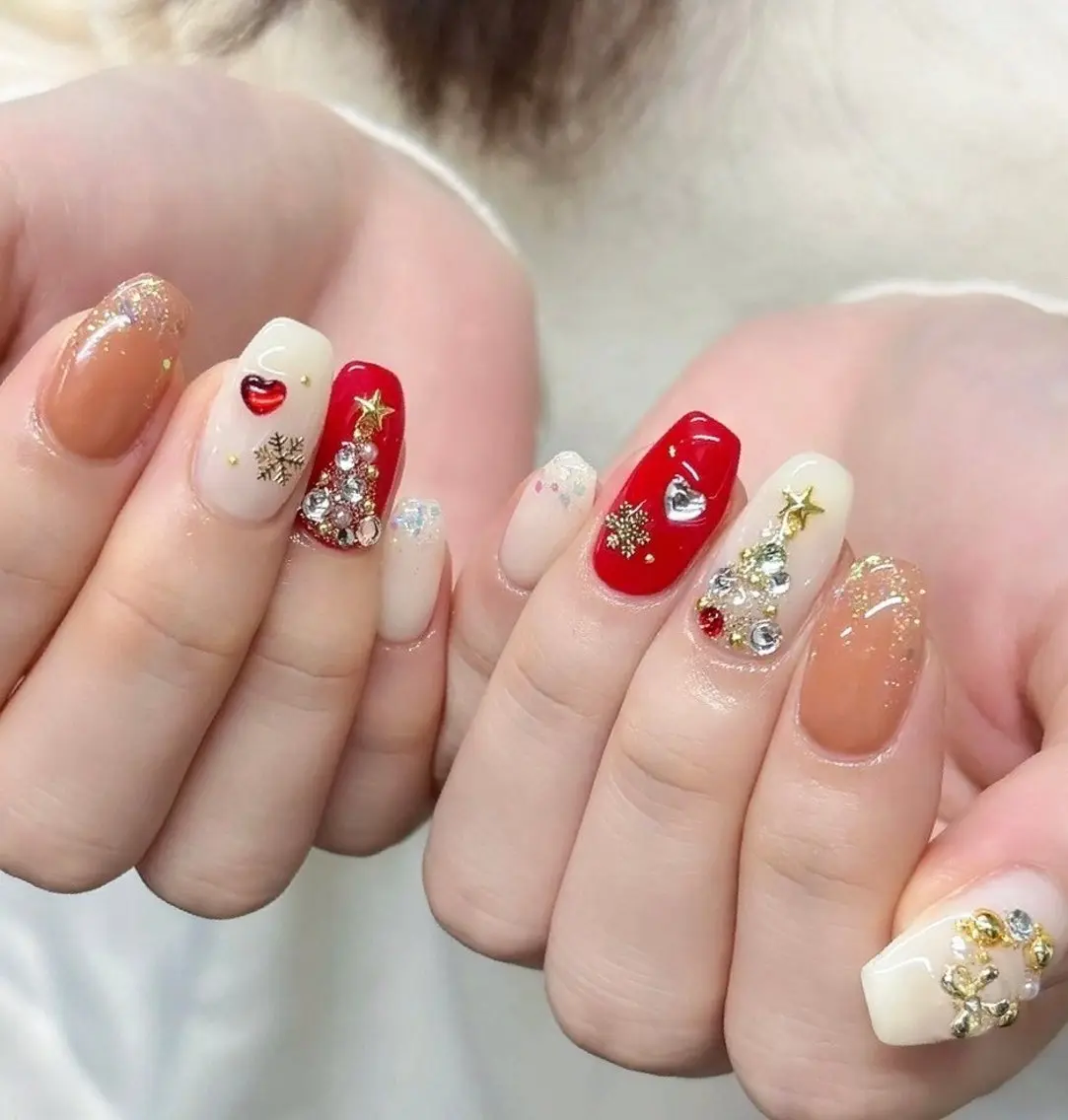 ネイル ジュエル.《ネイル》 モデル募集中のネイルデザイン