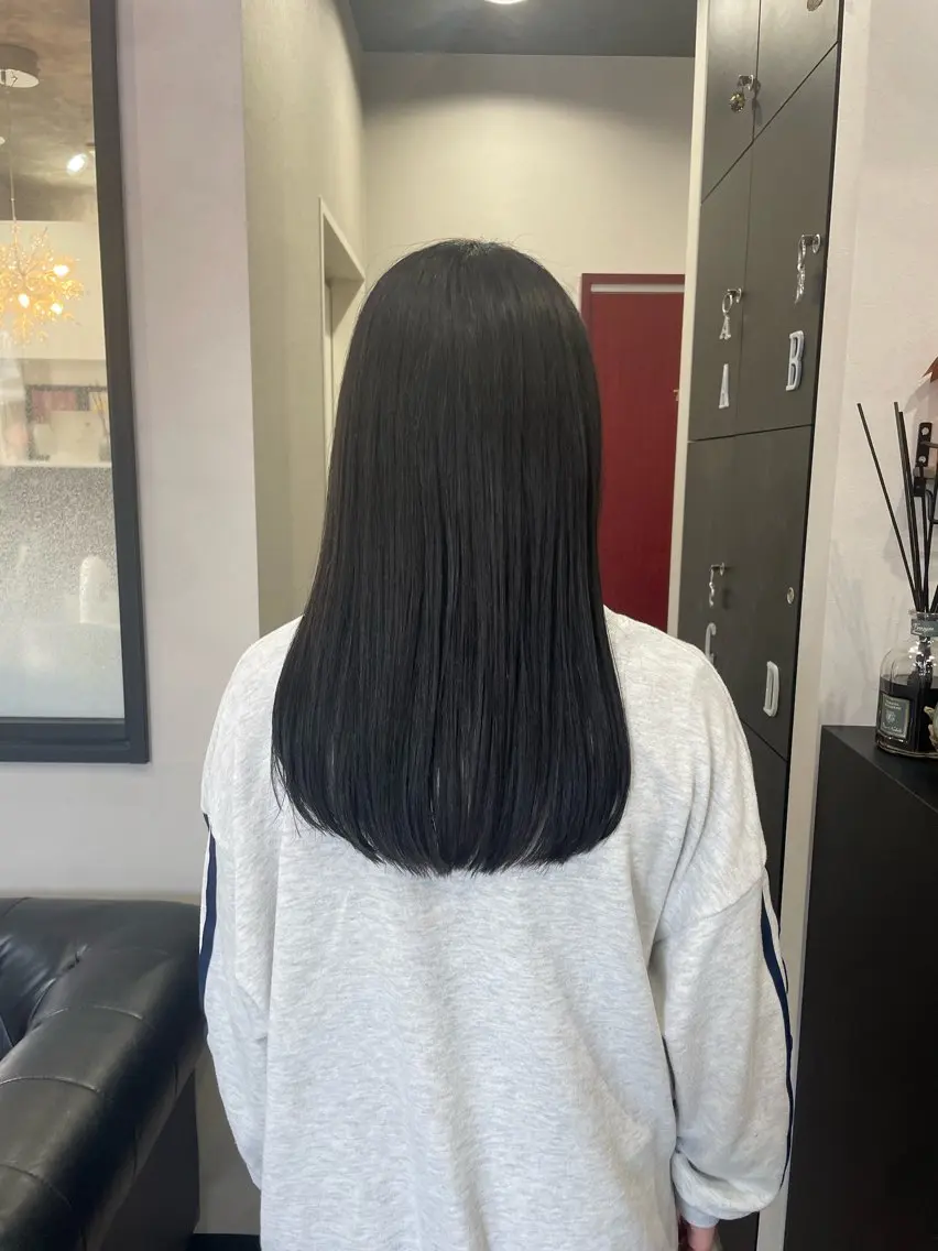 ロング カラー ヘアカラー 友滝 真菜美のヘアスタイル