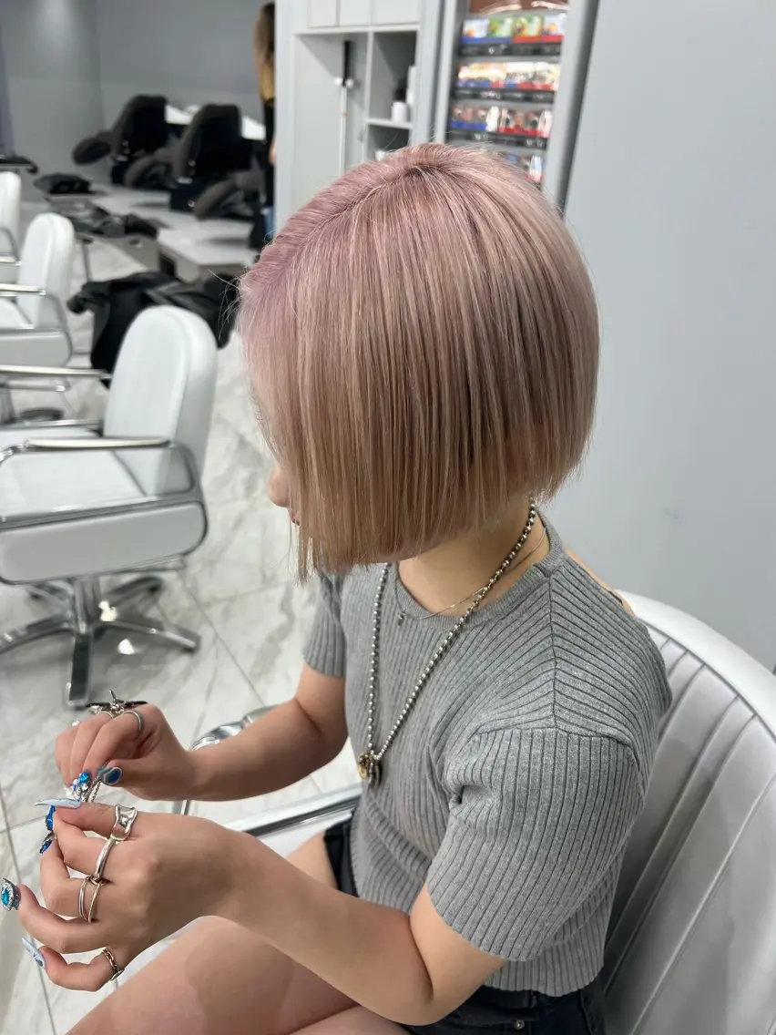 セミロング カラー カット ヘアカラー トリートメント ヘッドスパ 最高級髪質改善🥇 小玉美菜のヘアスタイル