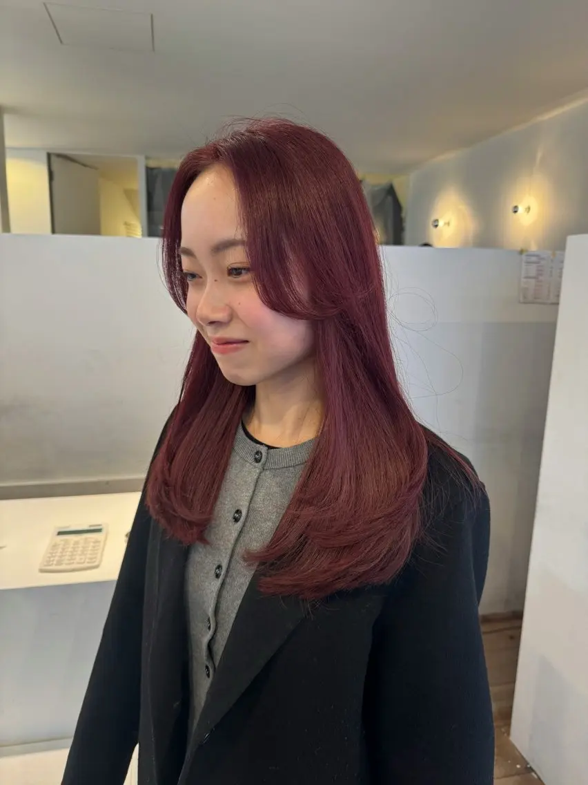 ミディアム ボブ 顔まわりレイヤー 顔周りカット 髪質改善 レイヤーカット カット ヘアカラー トリートメント YARD.長田 唯のヘアスタイル