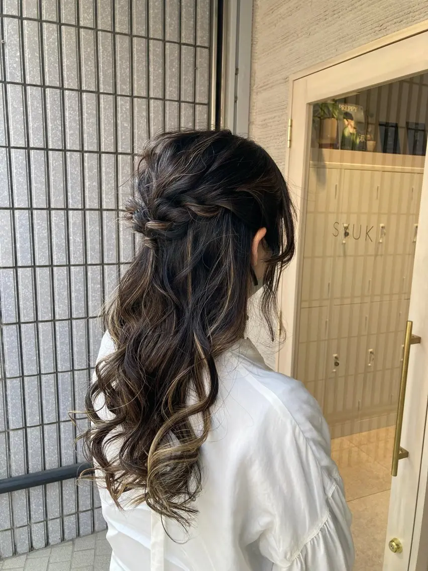 ヘアアレンジ ハーフアップ WAWA miu🌷のヘアスタイル