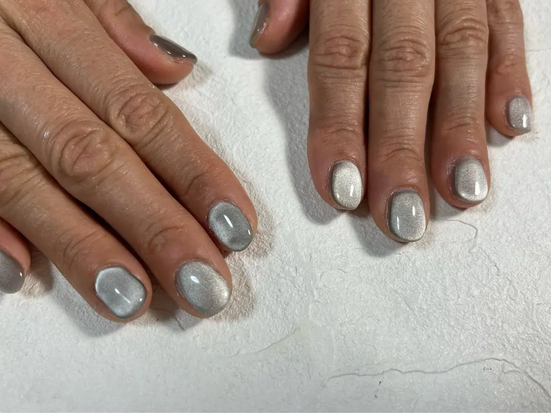 ネイル オーロラネイル フットネイル フレンチネイル ジェルネイル 韓国ネイル ハンドネイル kiki nail たまプラーザのネイルデザイン