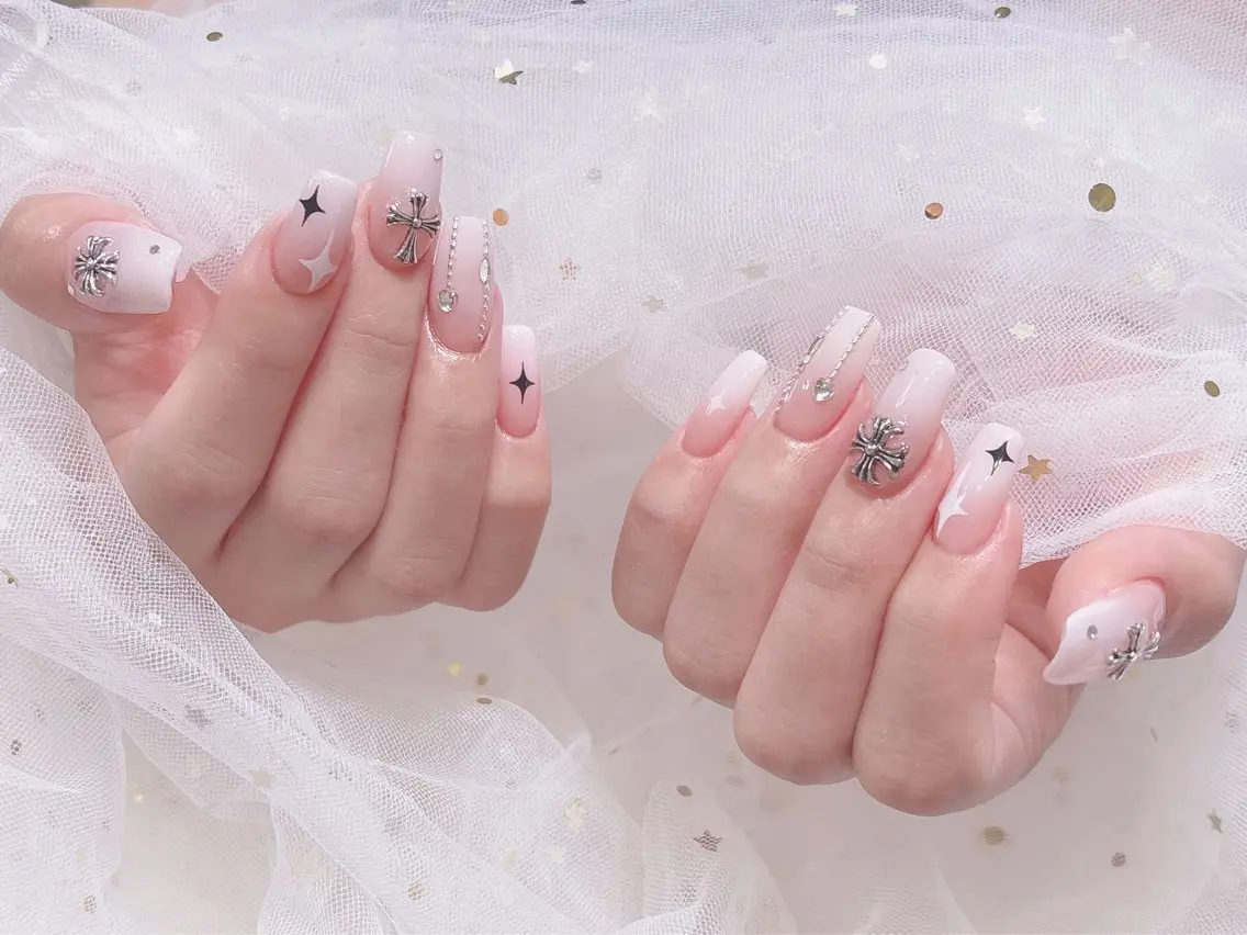 ネイル ジョリ kasumi🌹💅のネイルデザイン