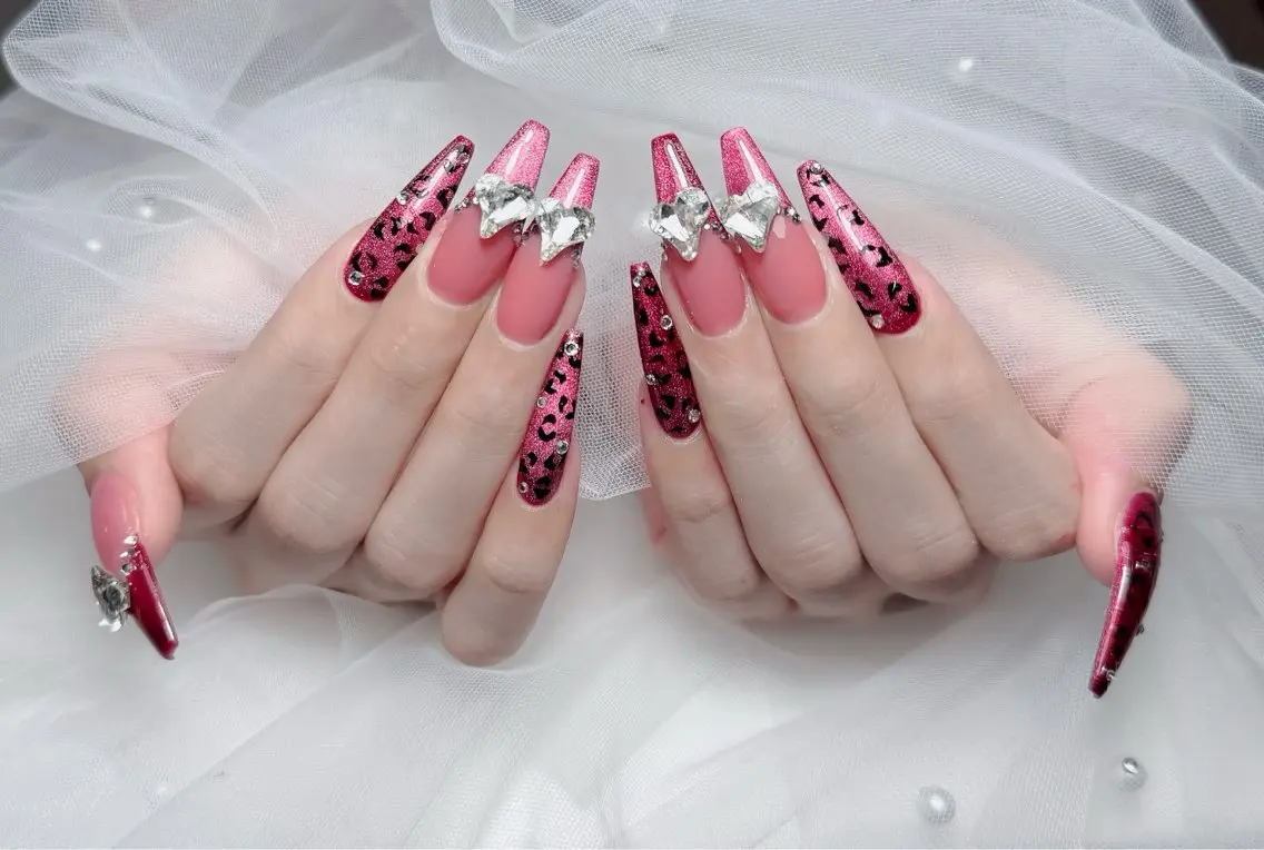 ネイル アートネイル 韓国ネイル 持ち込み ワンホンネイル ハンドネイル Lenie Nail Salonのネイルデザイン