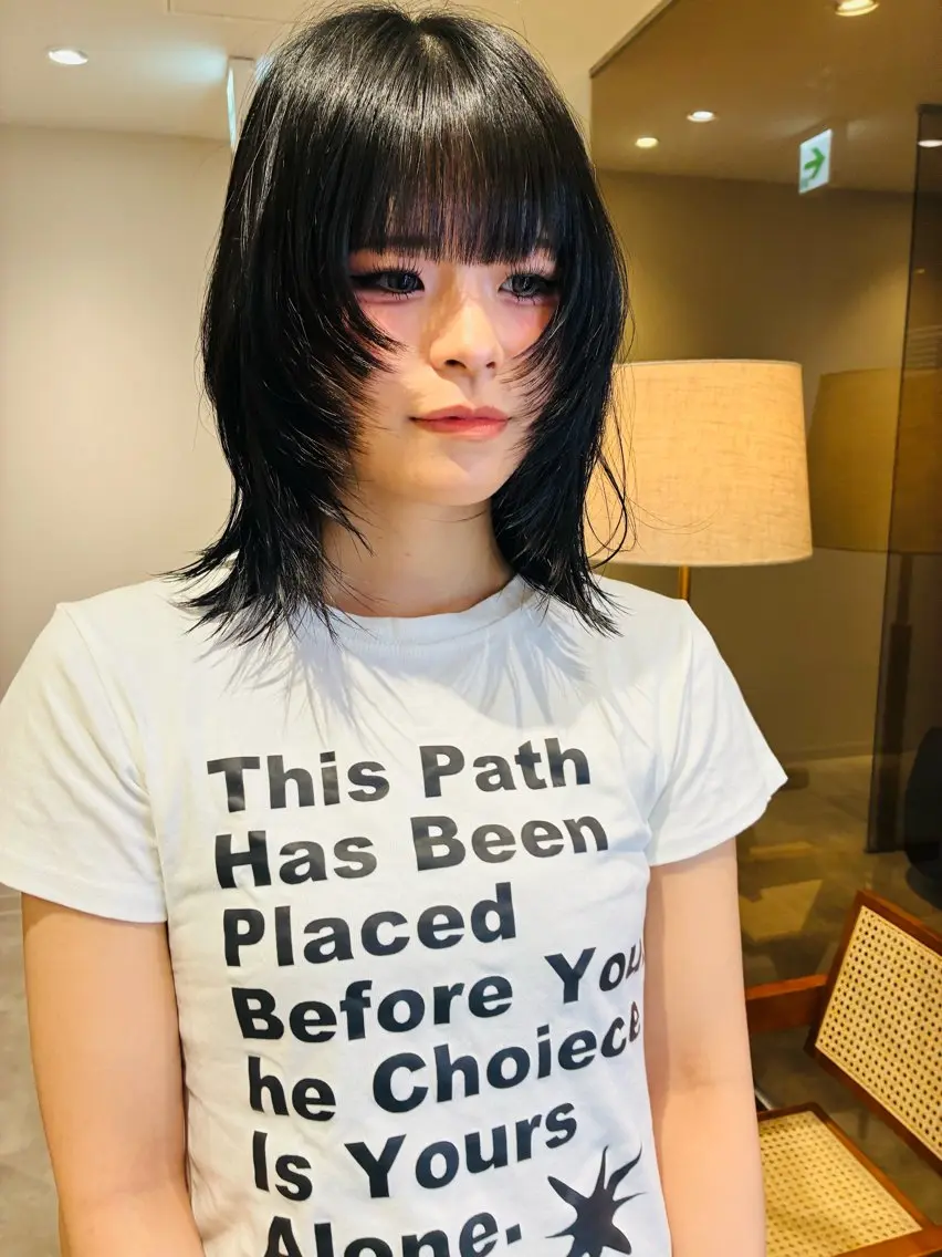 ミディアム 顔まわりレイヤー レイヤーカット ヘアセット🪐 ブリーチYumikaのヘアスタイル